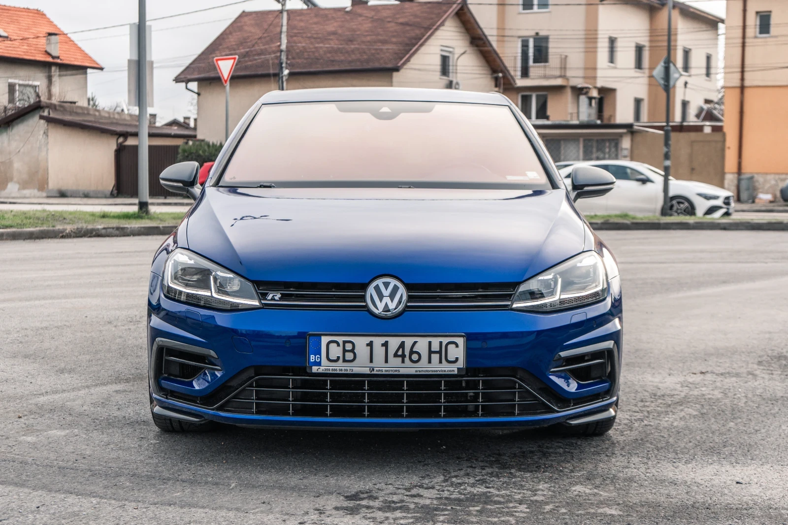 VW Golf R MK7.5 AKRAPOVIC От Порше София ДОГОВАРЯНЕ! - изображение 8