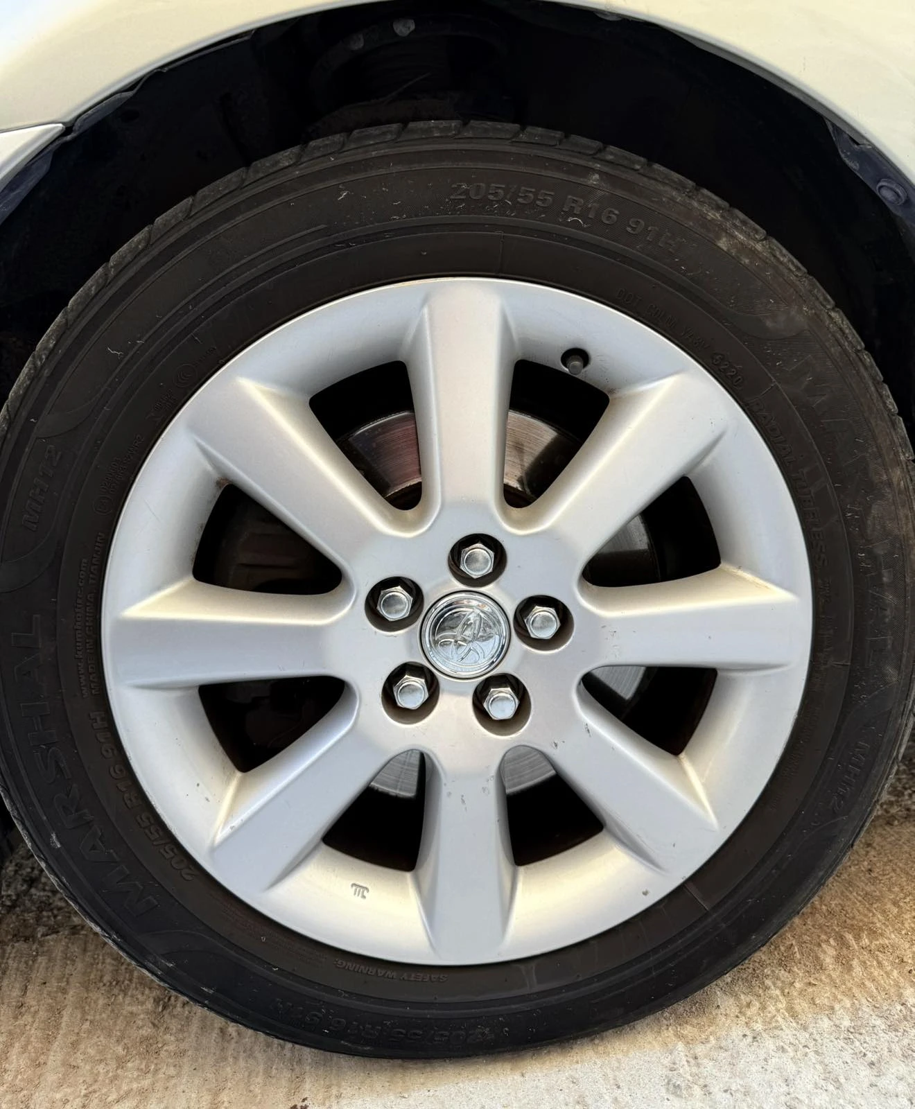 Toyota Avensis 2.0 D4D - изображение 6