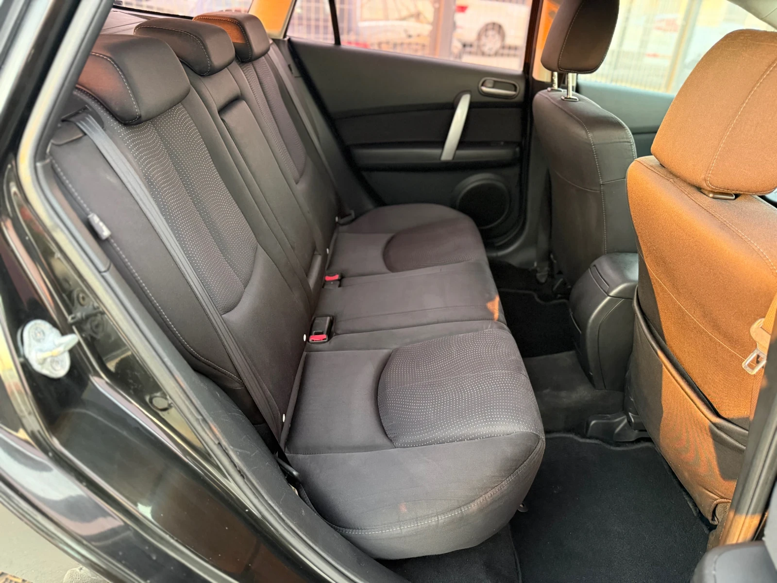 Mazda 6 2.0D* 2009г* Ръчка* Топ Състояние* Сервизна* 212.0, снимка 13 - Автомобили и джипове - 53819517