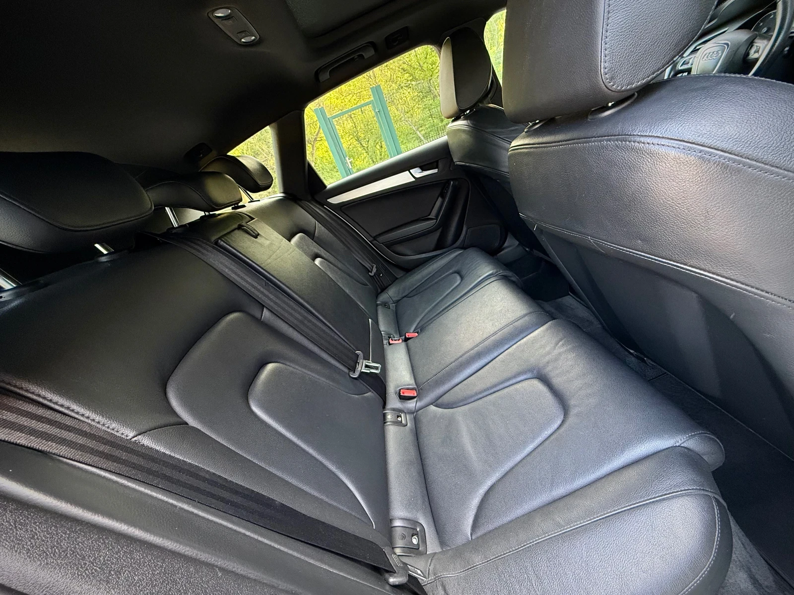 Audi A4 2.0TDI * S-Line* LED* Panorama* , снимка 9 - Автомобили и джипове - 54356682