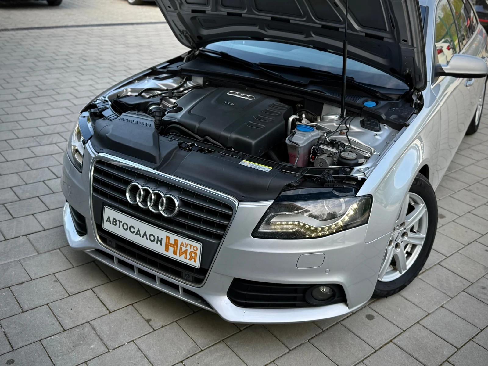 Audi A4 2.0TDI * S-Line* LED* Panorama* , снимка 12 - Автомобили и джипове - 54356682