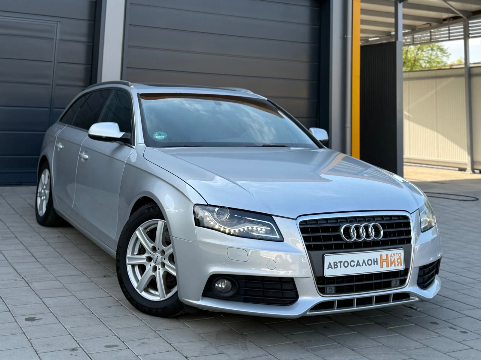Audi A4 2.0TDI * S-Line* LED* Panorama* , снимка 3 - Автомобили и джипове - 54356682