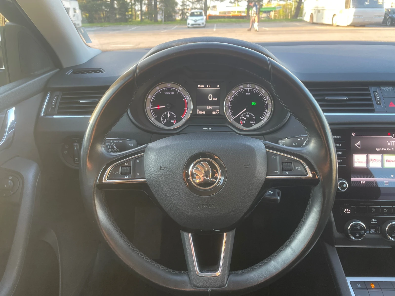 Skoda Octavia 1.0 TSI Ambition  116 ps, снимка 9 - Автомобили и джипове - 54401500