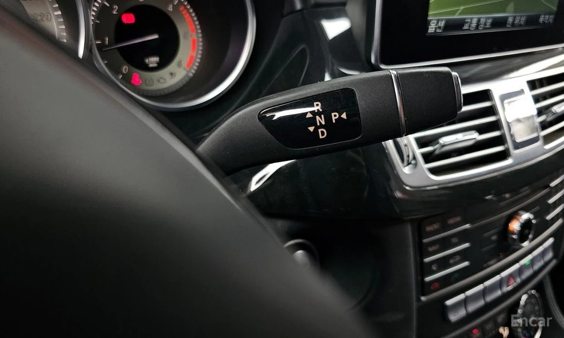 Mercedes-Benz CLS, снимка 9 - Автомобили и джипове - 54402939
