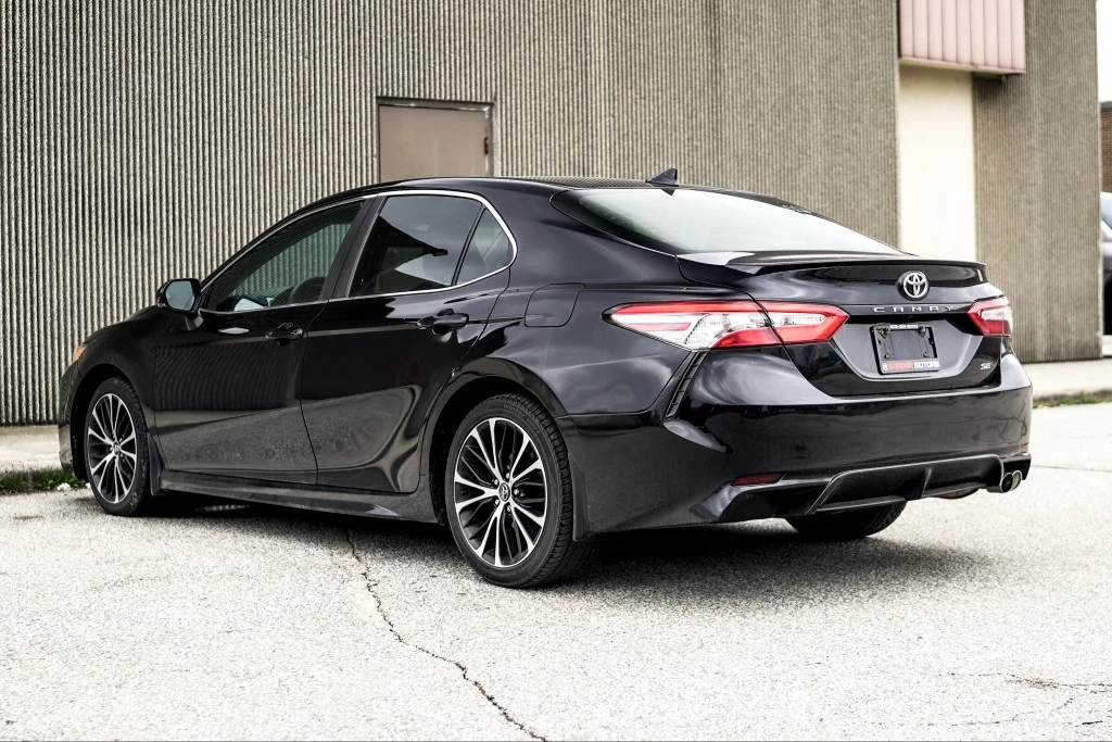 Toyota Camry SE | Sunroof | Heated Seats  | Mobile.bg � ����������� 10