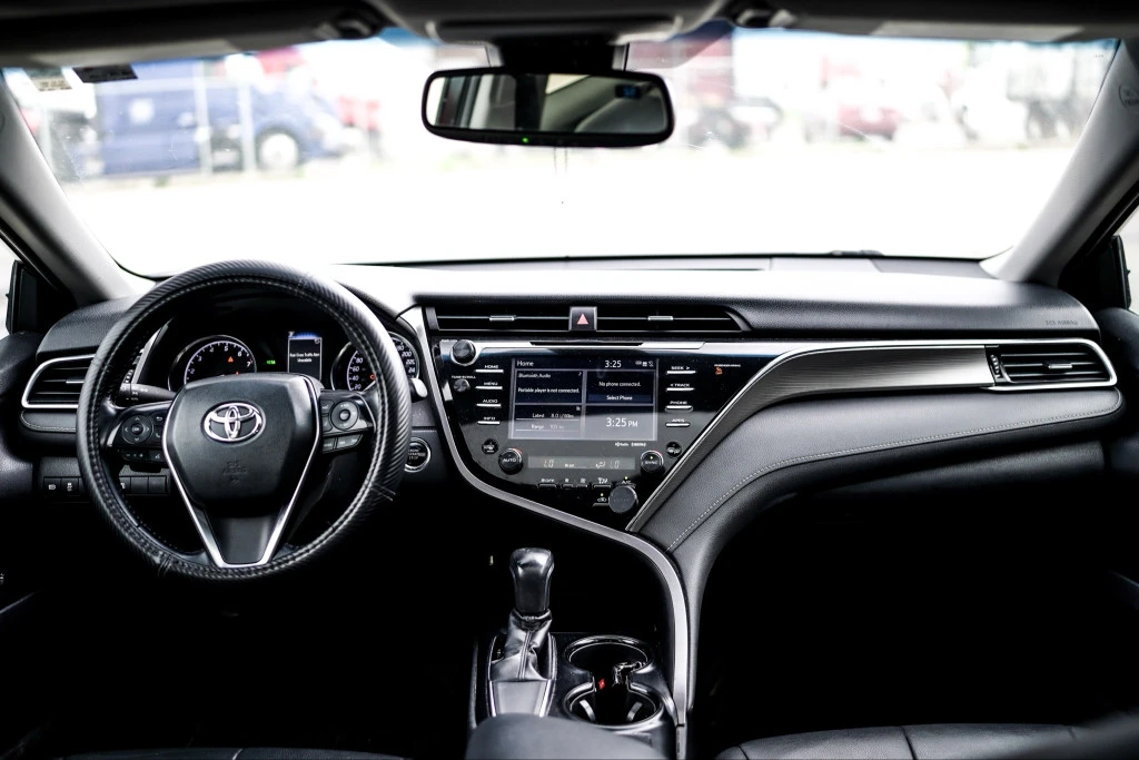 Toyota Camry SE | Sunroof | Heated Seats  | Mobile.bg � ����������� 5