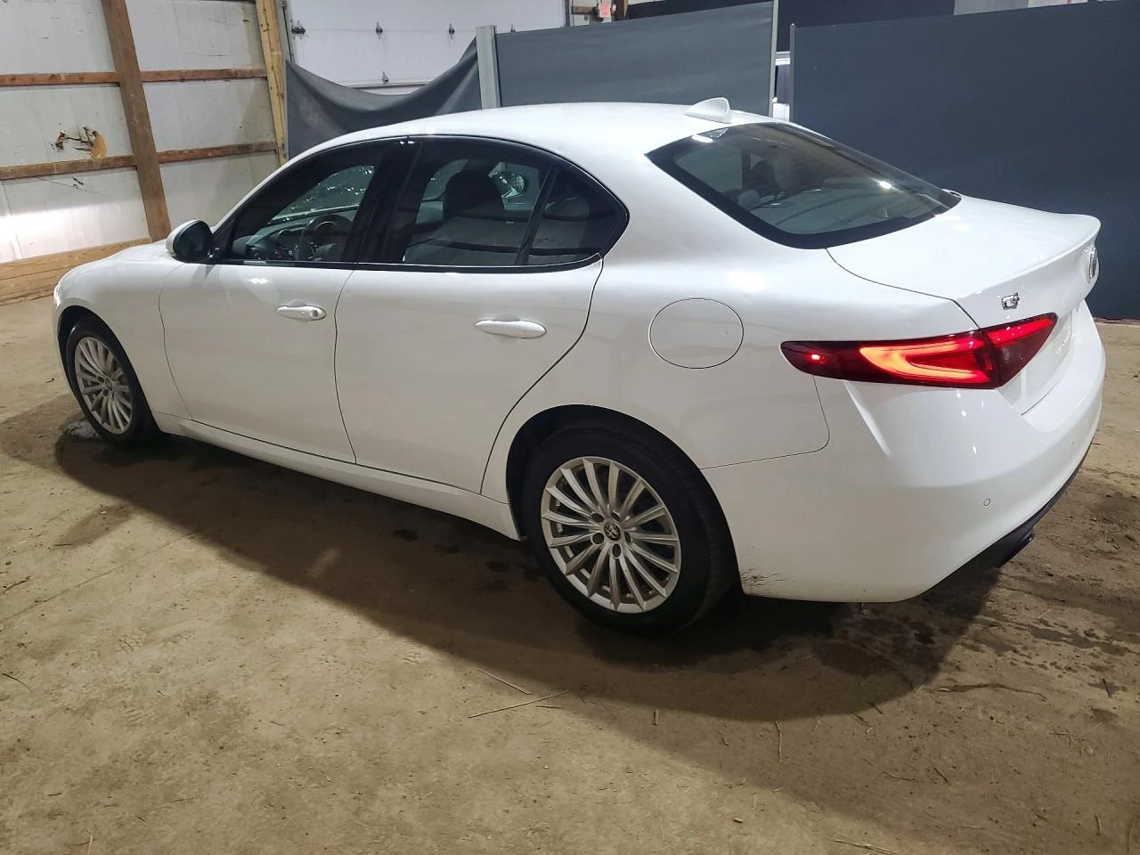 Alfa Romeo Giulia Q4 280 к.с., снимка 2 - Автомобили и джипове - 54561518