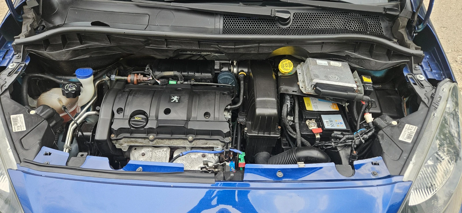 Peugeot 1007 1.6i, автомат, газ, снимка 11 - Автомобили и джипове - 54870486