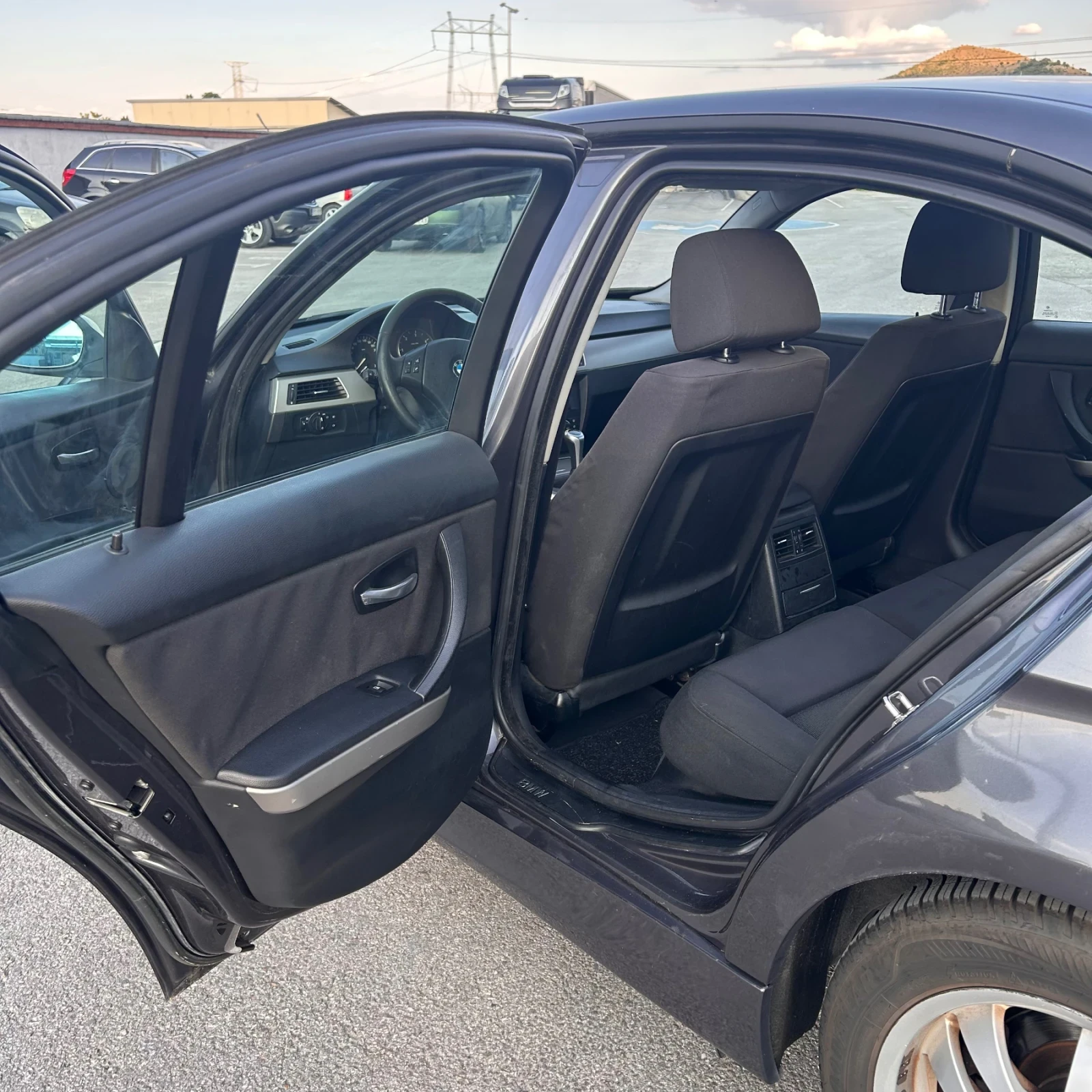 BMW 320 163кс, снимка 11 - Автомобили и джипове - 55216236