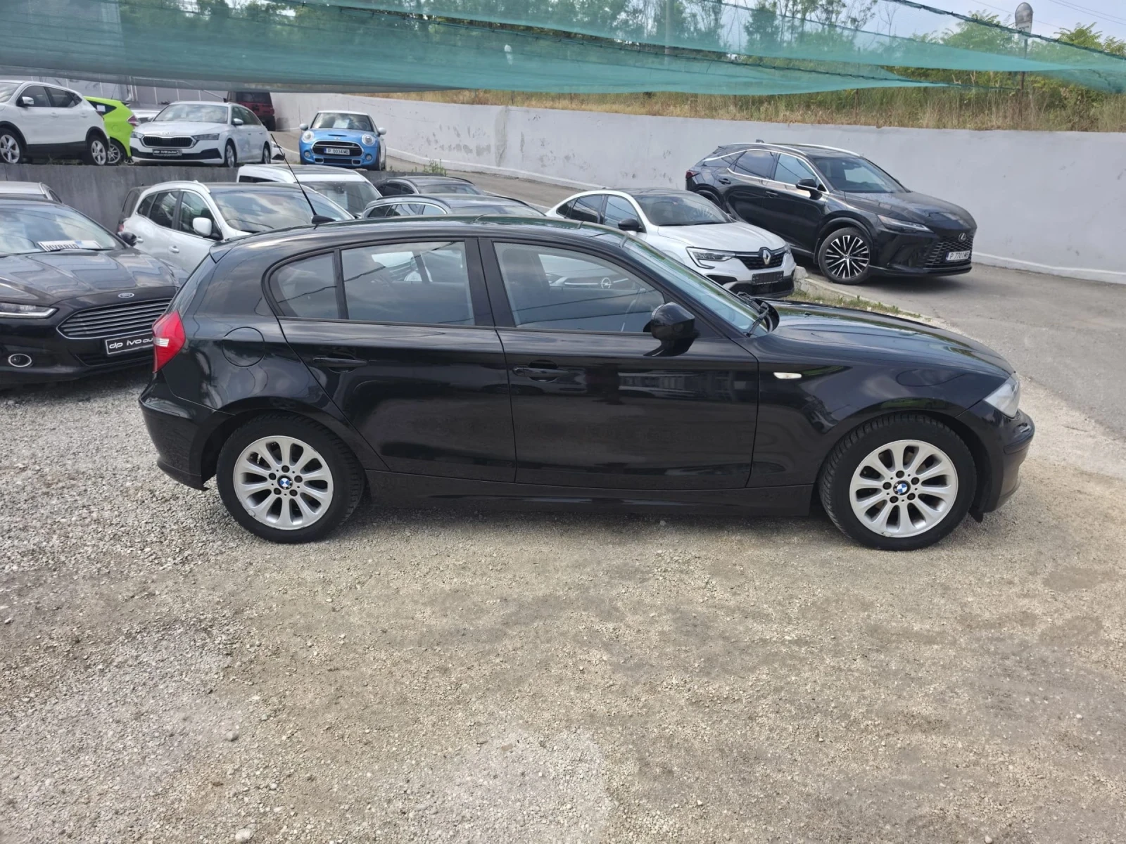 BMW 118, снимка 6 - Автомобили и джипове - 55150701