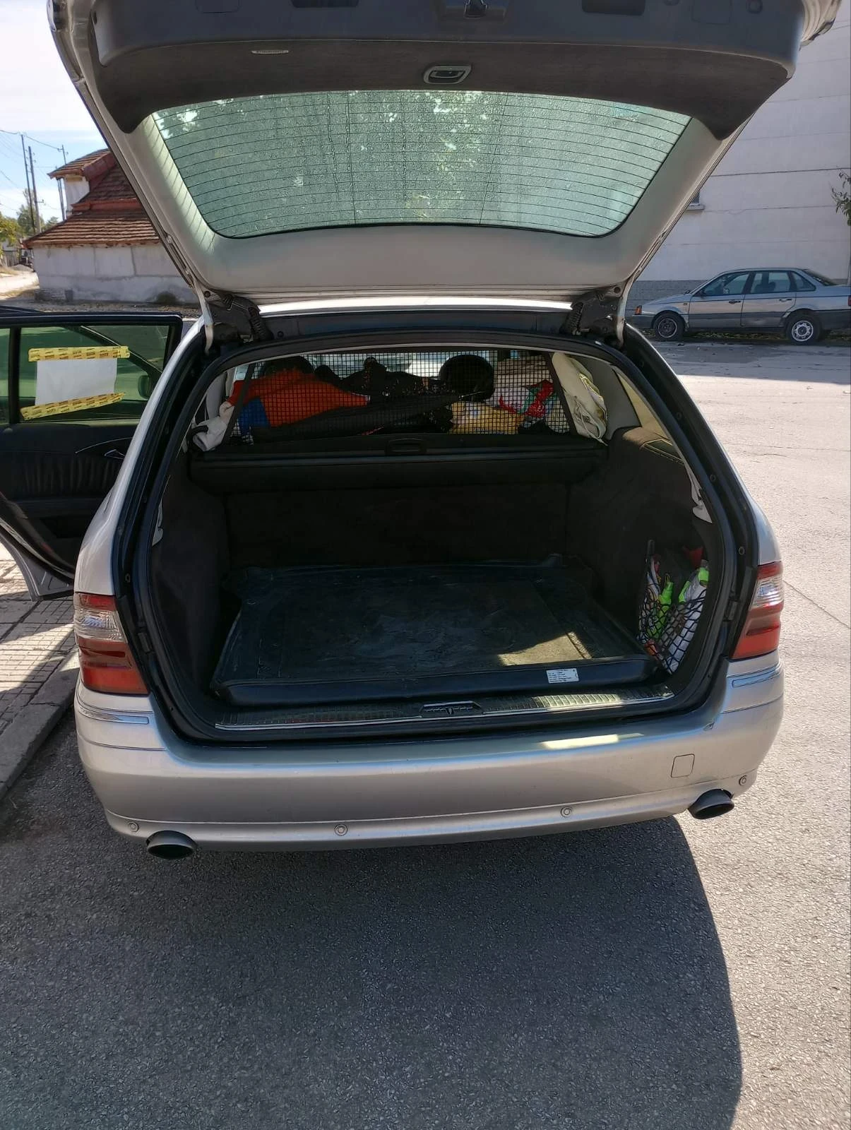 Mercedes-Benz E 270, снимка 4 - Автомобили и джипове - 56544132