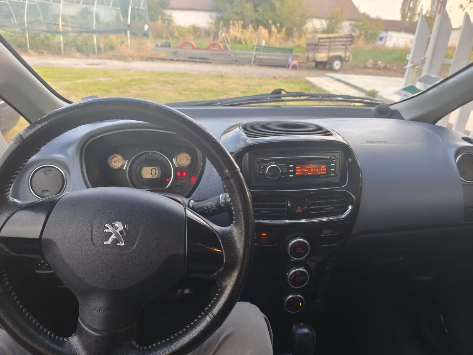Peugeot iOn, снимка 10 - Автомобили и джипове - 56624634