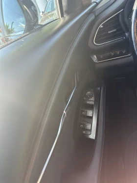Mazda CX-30 първи собственик 37800 реални км, снимка 8