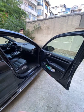 Обява за продажба на Porsche Cayenne Porsche Cayenne S E-Hybrid Platinum Edition ~59 999 лв. - изображение 7 | Auto.bg Обява за продажба на Porsche Cayenne Porsche Cayenne S E-Hybrid Platinum Edition ~59 999 лв. - изображение 7