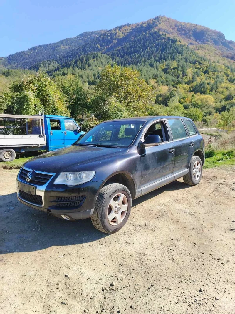 VW Touareg 2.5 tdi, снимка 3 - Автомобили и джипове - 48340622