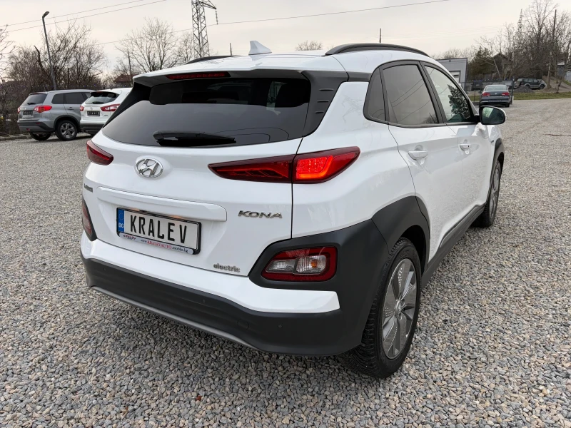 Hyundai Kona 64KW/SOH100%/ТЕРМОПОМПА/BLUELINK , снимка 4 - Автомобили и джипове - 53072919