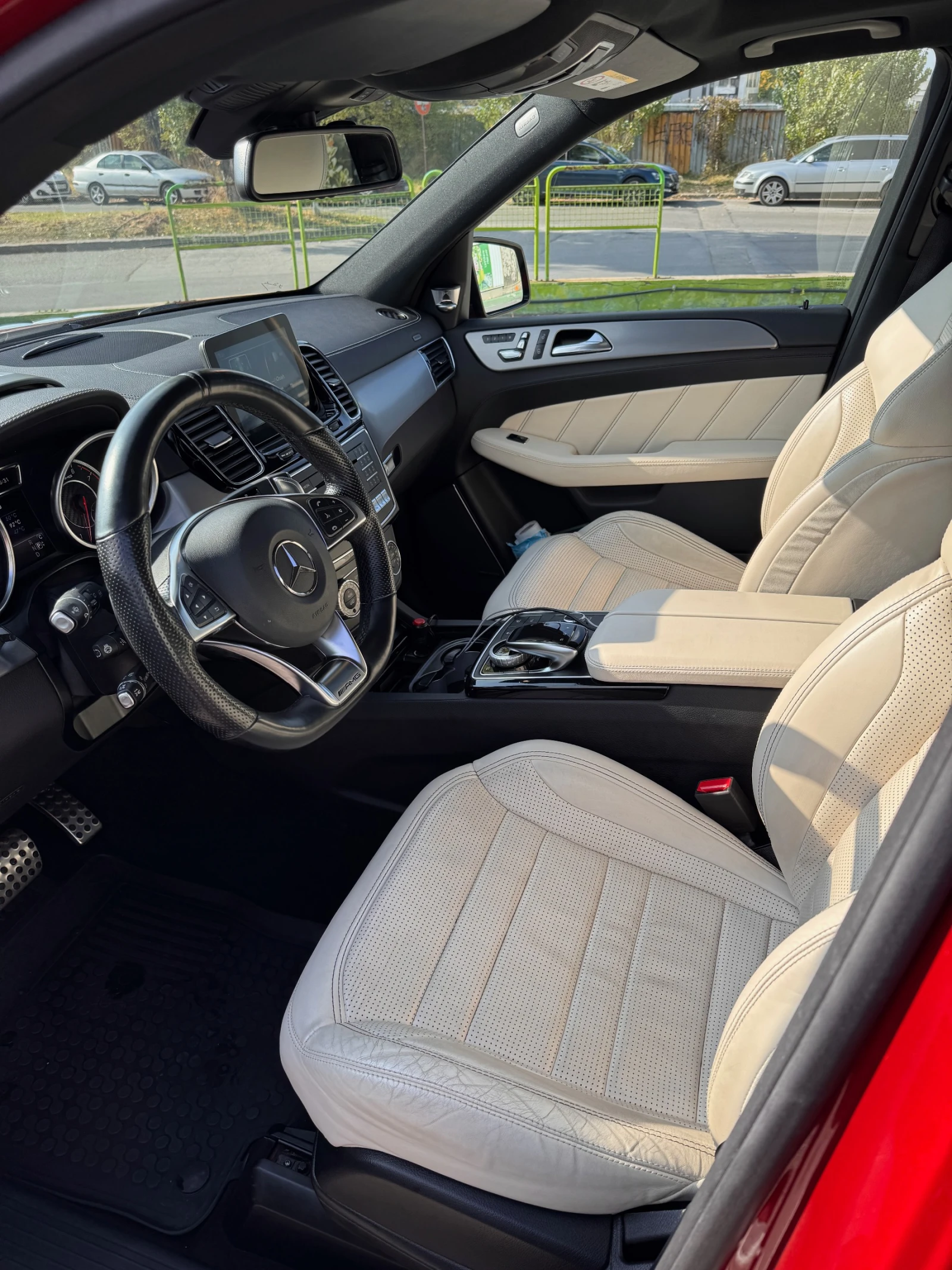 Mercedes-Benz GLE 63 AMG  - изображение 8