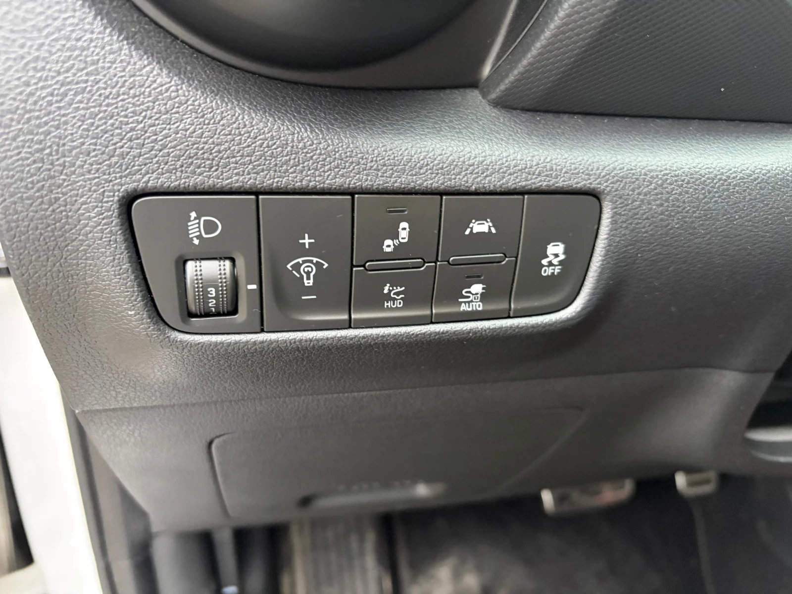 Hyundai Kona 64KW/SOH100%/BLUELINK  - изображение 8