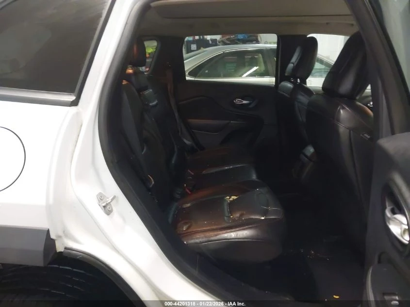 Jeep Cherokee 3.2L V-6 DOHC, 271HP 4X4 Drive | Mobile.bg � ����������� 15