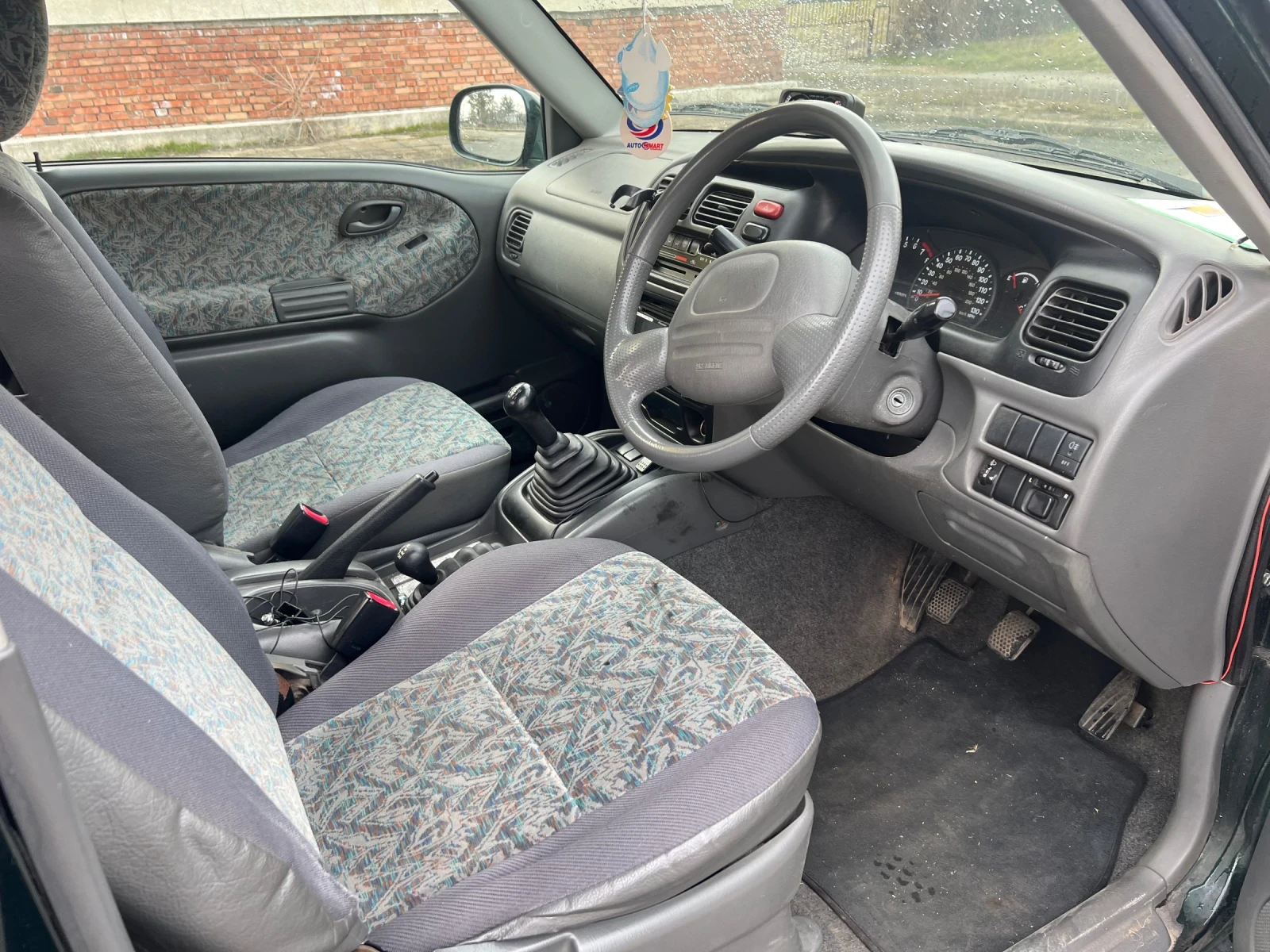 Suzuki Grand vitara Suzuki Grand Vitara 1.6 4x4 / Лебедка / + 5см лифт, снимка 9 - Автомобили и джипове - 53773187