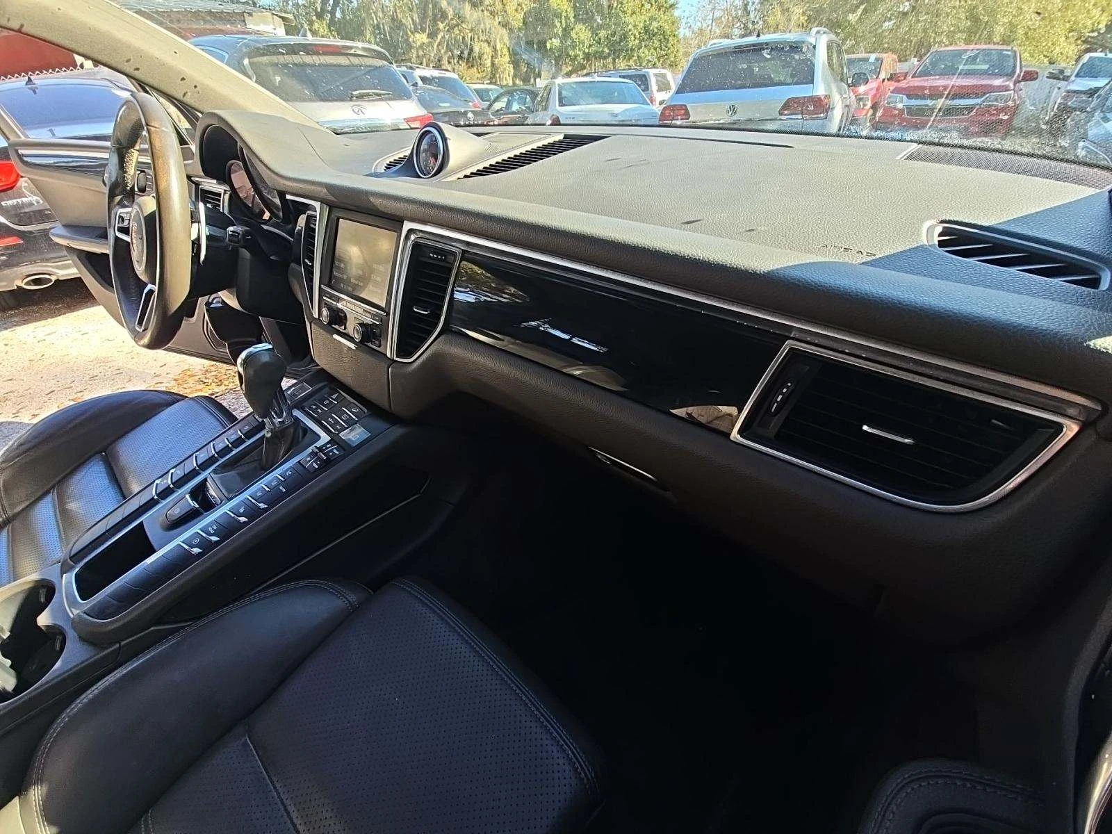 Porsche Macan S* PDK* ПОДГРЕВ* КАМЕРА* КЕЙЛЕС* LANE* ASSIST, снимка 8 - Автомобили и джипове - 53801100