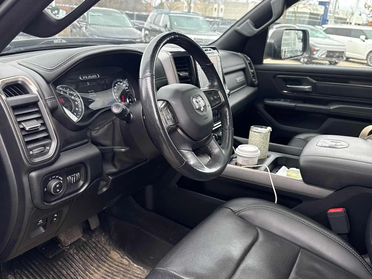 Dodge RAM 1500 * Sport * 5.7 HEMI * КАМЕРА * ОБДУХВАНЕ * ПОДГРЕВИ, снимка 5 - Автомобили и джипове - 53818700