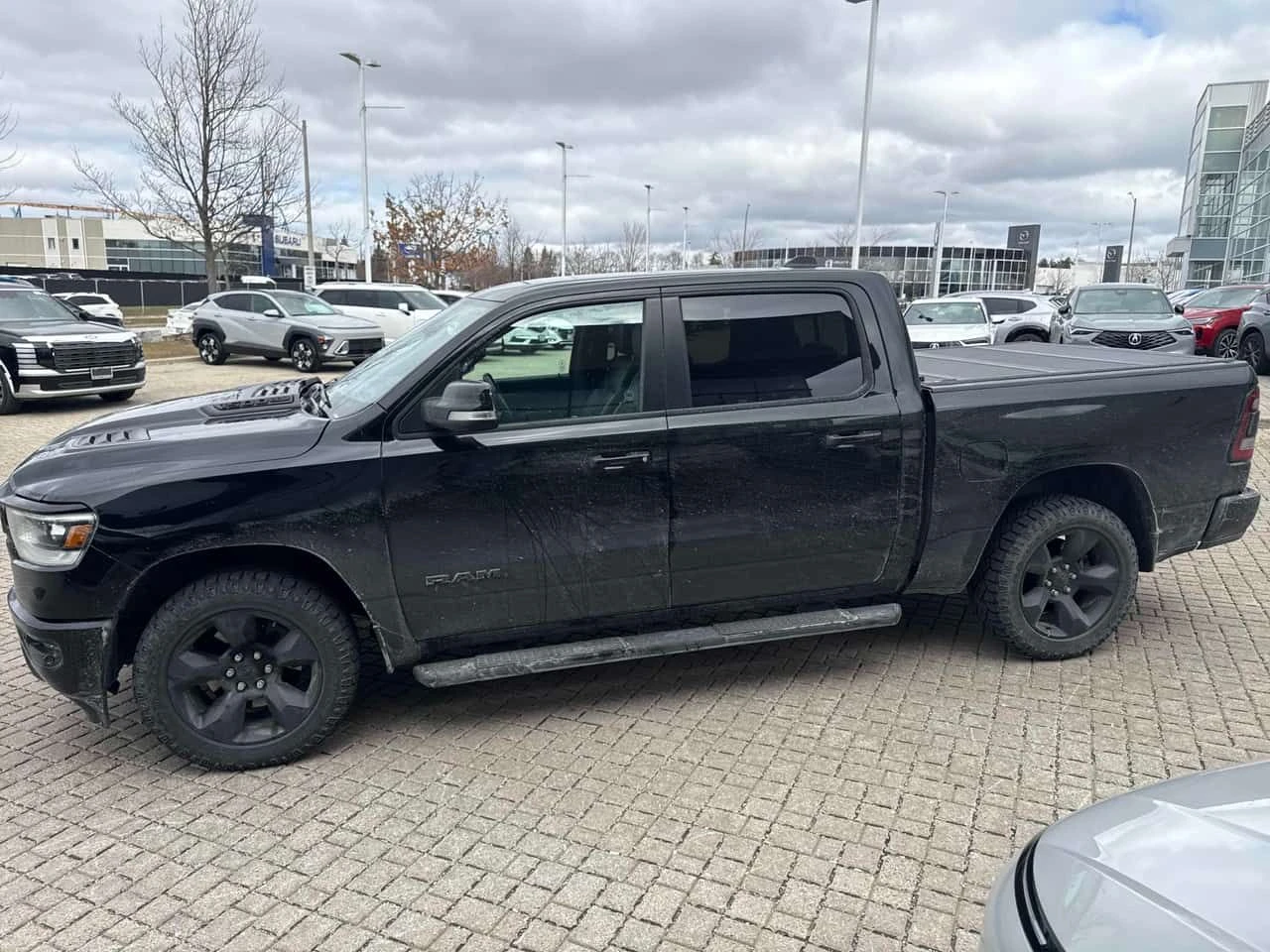 Dodge RAM 1500 * Sport * 5.7 HEMI * КАМЕРА * ОБДУХВАНЕ * ПОДГРЕВИ, снимка 2 - Автомобили и джипове - 53818700