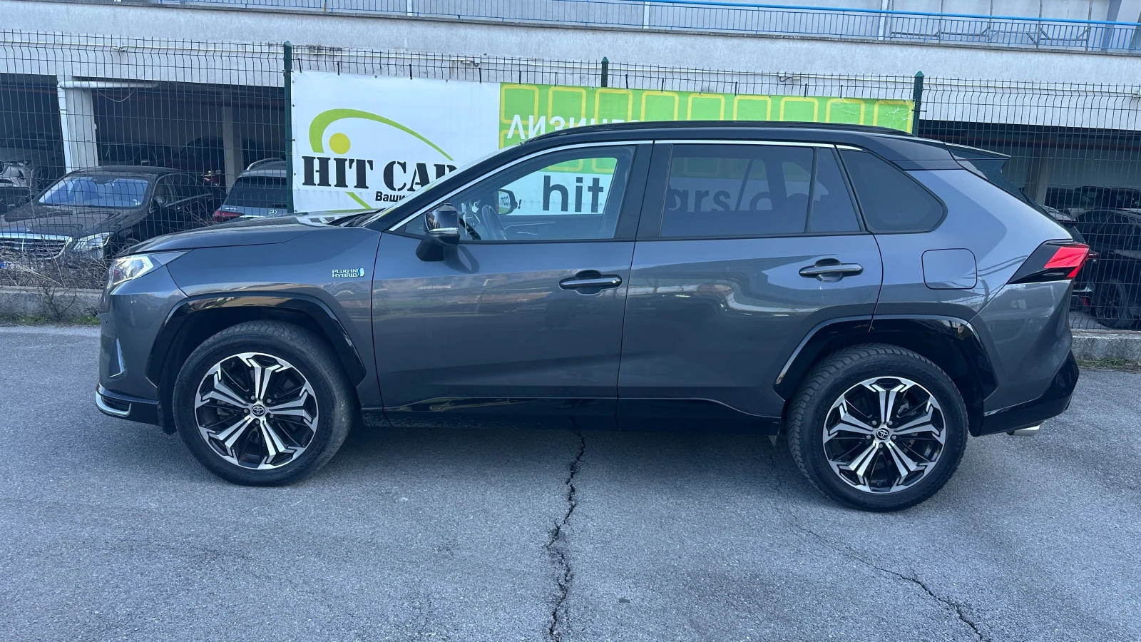 Toyota Rav4 2.5 Luxury Premium Bi-Tone PlugIn Hybrid 4x4, снимка 4 - Автомобили и джипове - 53830730