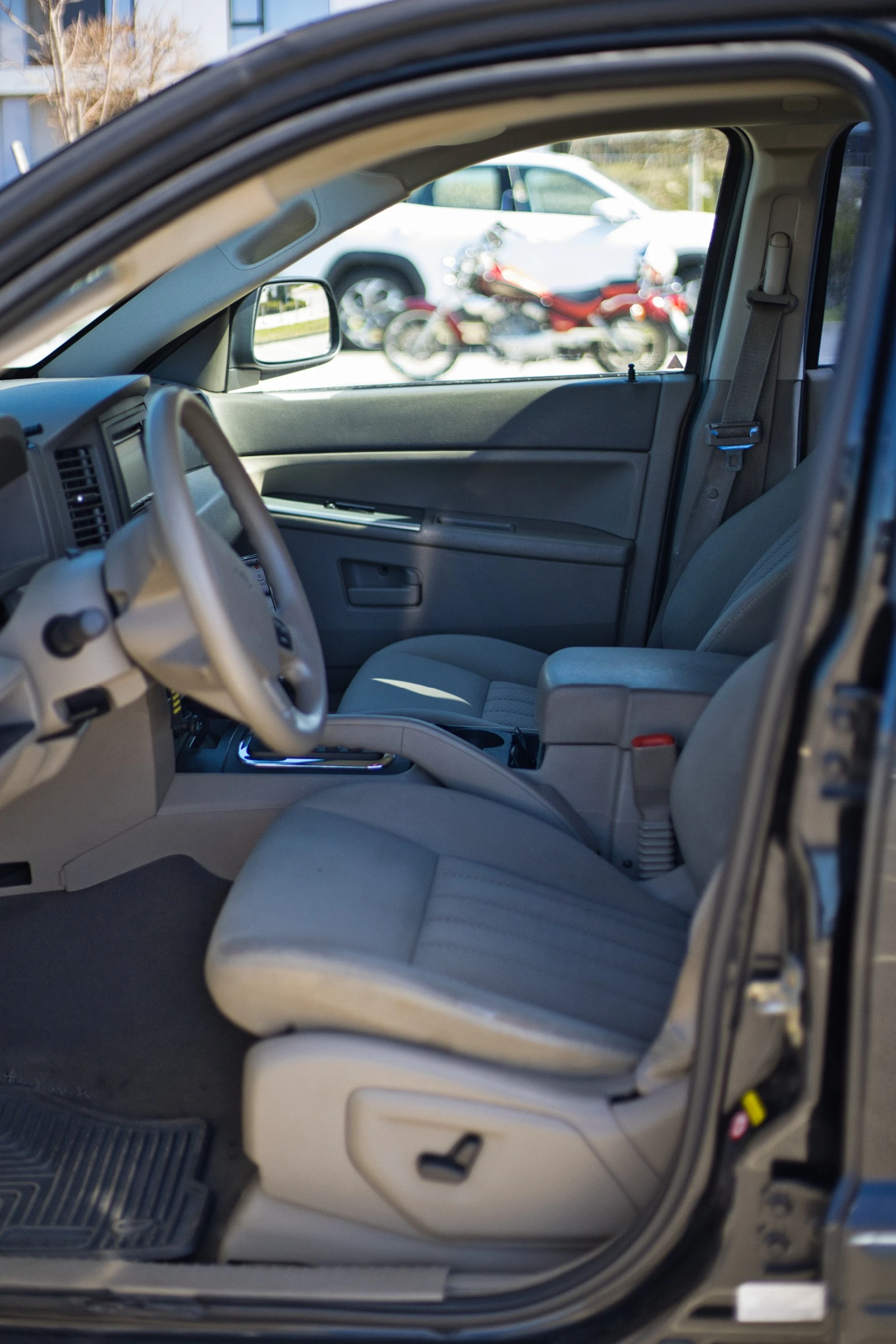 Jeep Grand cherokee 4.7 V8 , снимка 8 - Автомобили и джипове - 54102604