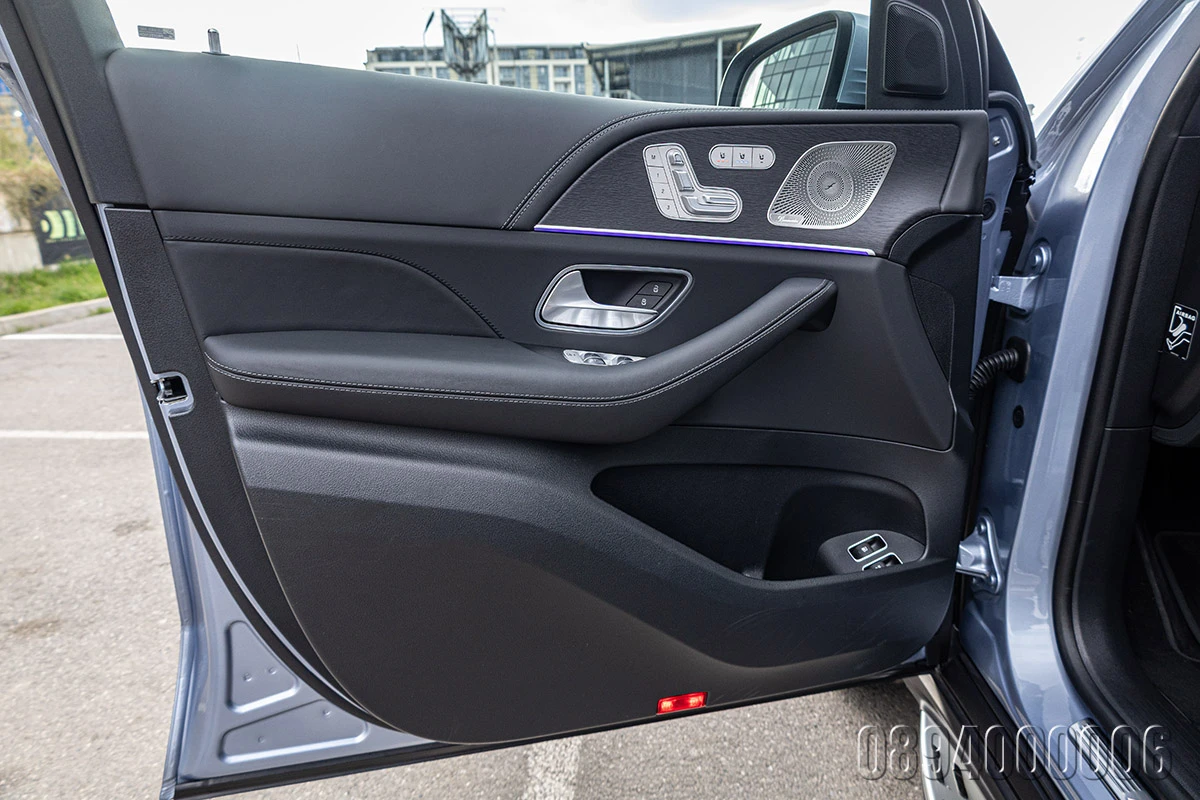 Mercedes-Benz GLE 53 4MATIC PLUG IN HYBRID FACELIFT DESIGNO BURM PANO ОБДУХВ, снимка 12 - Автомобили и джипове - 54151780