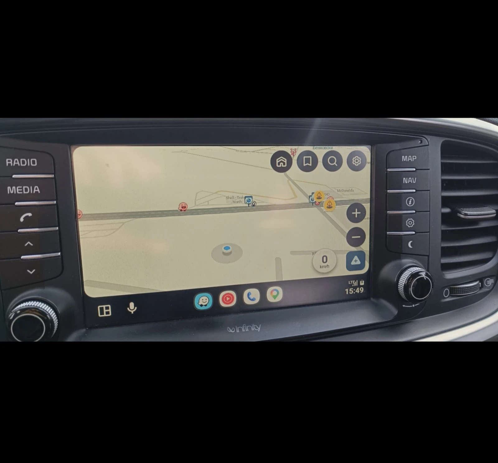 Kia Sorento FULL 2.2CRDI PLATINIUM 4x4 FACELIFT WAZE CARPLAY , снимка 16 - Автомобили и джипове - 54305180