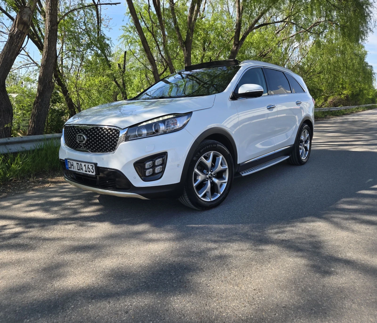 Kia Sorento FULL 2.2CRDI PLATINIUM 4x4 FACELIFT WAZE CARPLAY , снимка 5 - Автомобили и джипове - 54305180