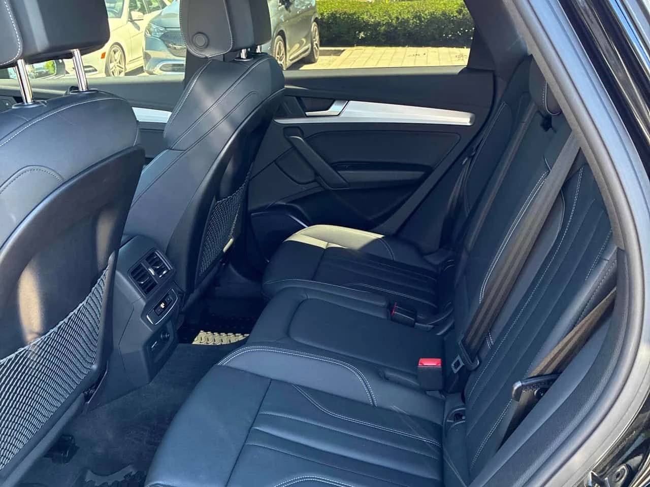 Audi Q5 Progressiv/ 360 / DISTRONIC / АВТОКРЕДИТ , снимка 12 - Автомобили и джипове - 55025298