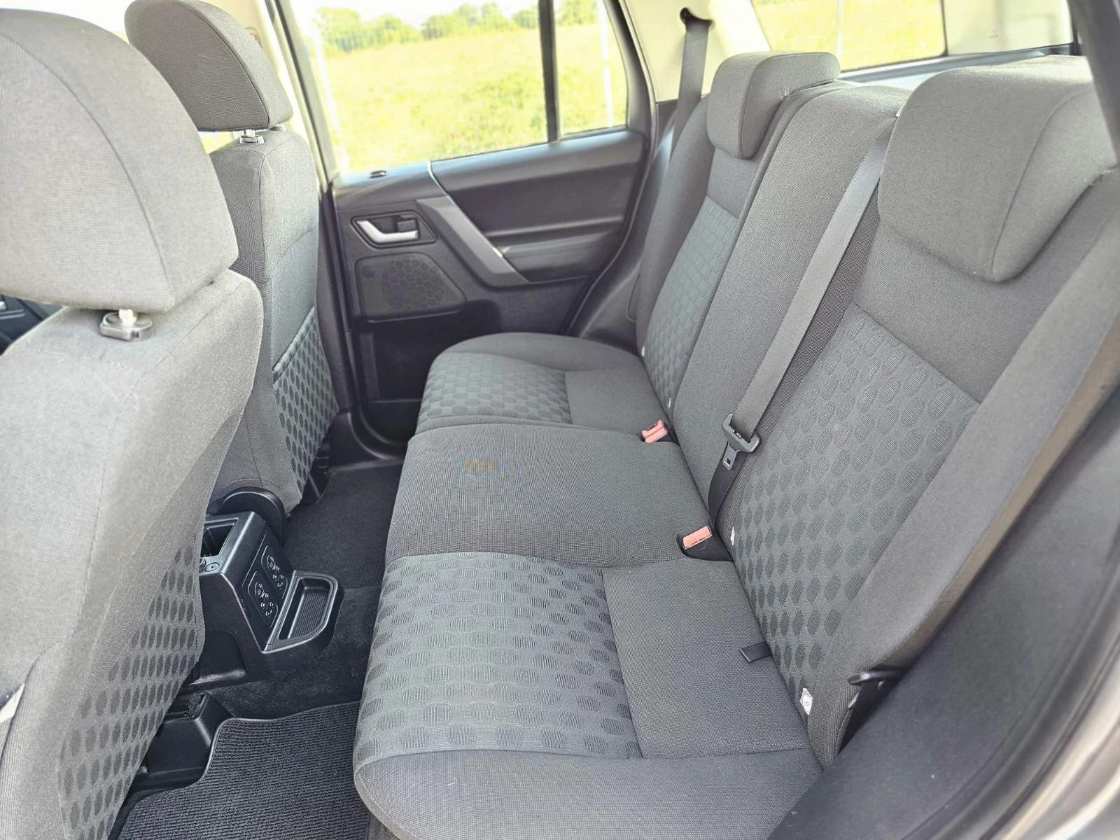Land Rover Freelander, снимка 10 - Автомобили и джипове - 55841888