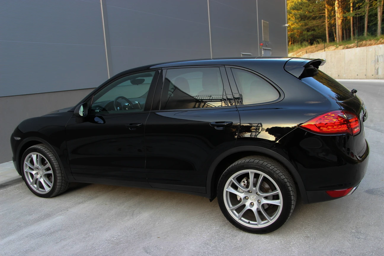Porsche Cayenne 3.0 TDI BLACK, снимка 6 - Автомобили и джипове - 56340922