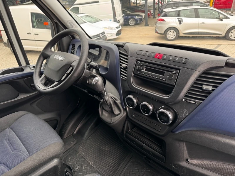 Iveco Daily 35-180 4, 15м. Клима Euro 6b, снимка 10 - Бусове и автобуси - 43323868