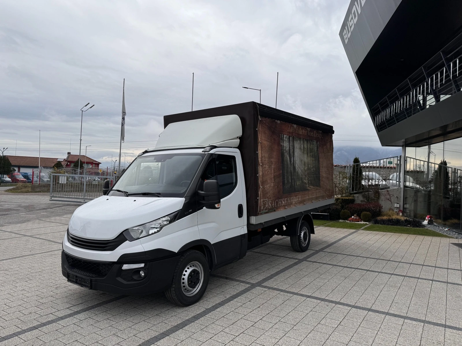 Iveco Daily 35-180 4, 15м. Клима Euro 6b - изображение 2