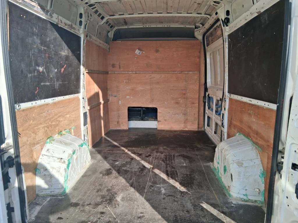 Peugeot Boxer, снимка 9 - Бусове и автобуси - 54463904