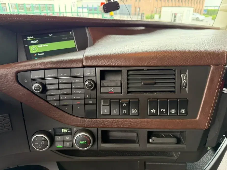 Volvo Fh PALFINGER 92.002, снимка 8 - Камиони - 55721252