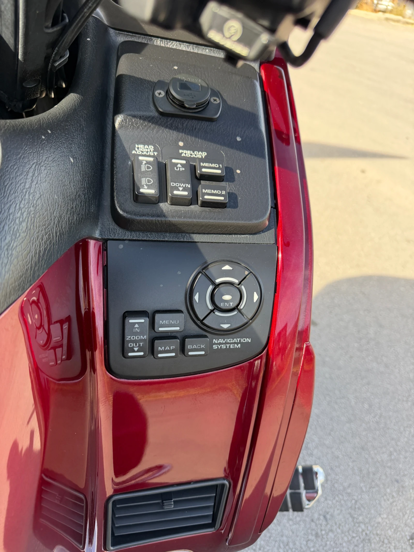 Honda Gold Wing GL1800 / ABS / AIRBAG / TOP, снимка 13 - Мотоциклети и мототехника - 56330534