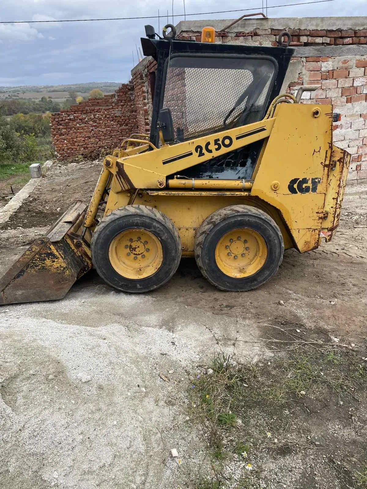 Мини челни товарачи Cat  - изображение 6