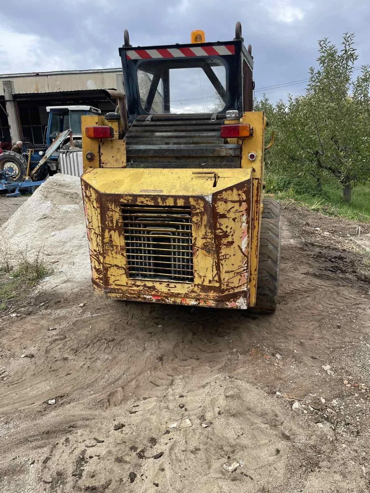 Мини челни товарачи Cat  - изображение 4