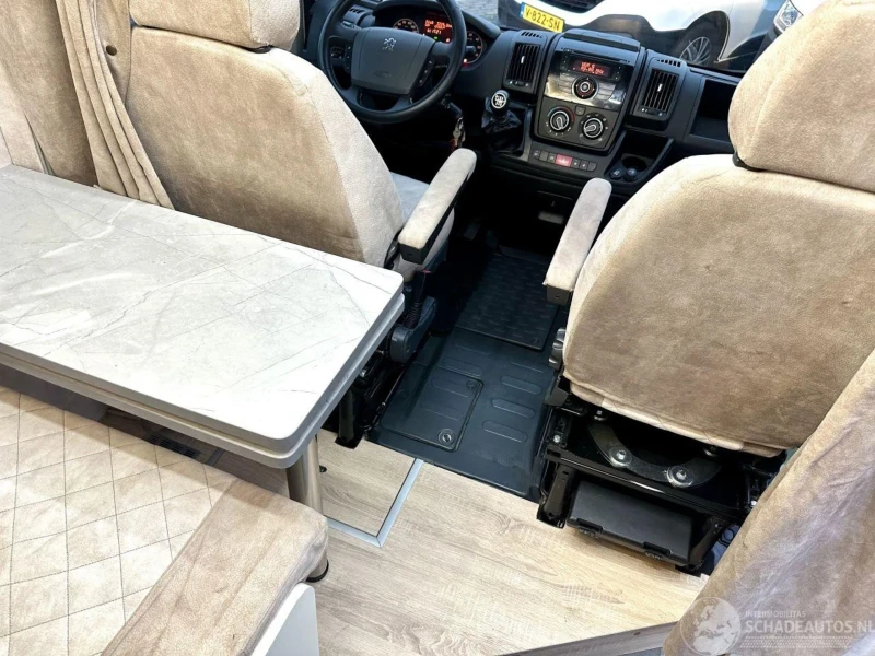 Кемпер Peugeot СПЕЦИАЛЕН АВТОМОБИЛ М1 2+ 1, снимка 16 - Каравани и кемпери - 52530524