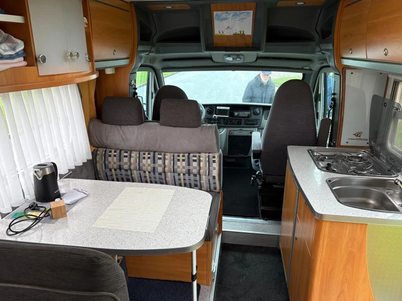 Кемпер Knaus R43, снимка 10 - Каравани и кемпери - 52636811