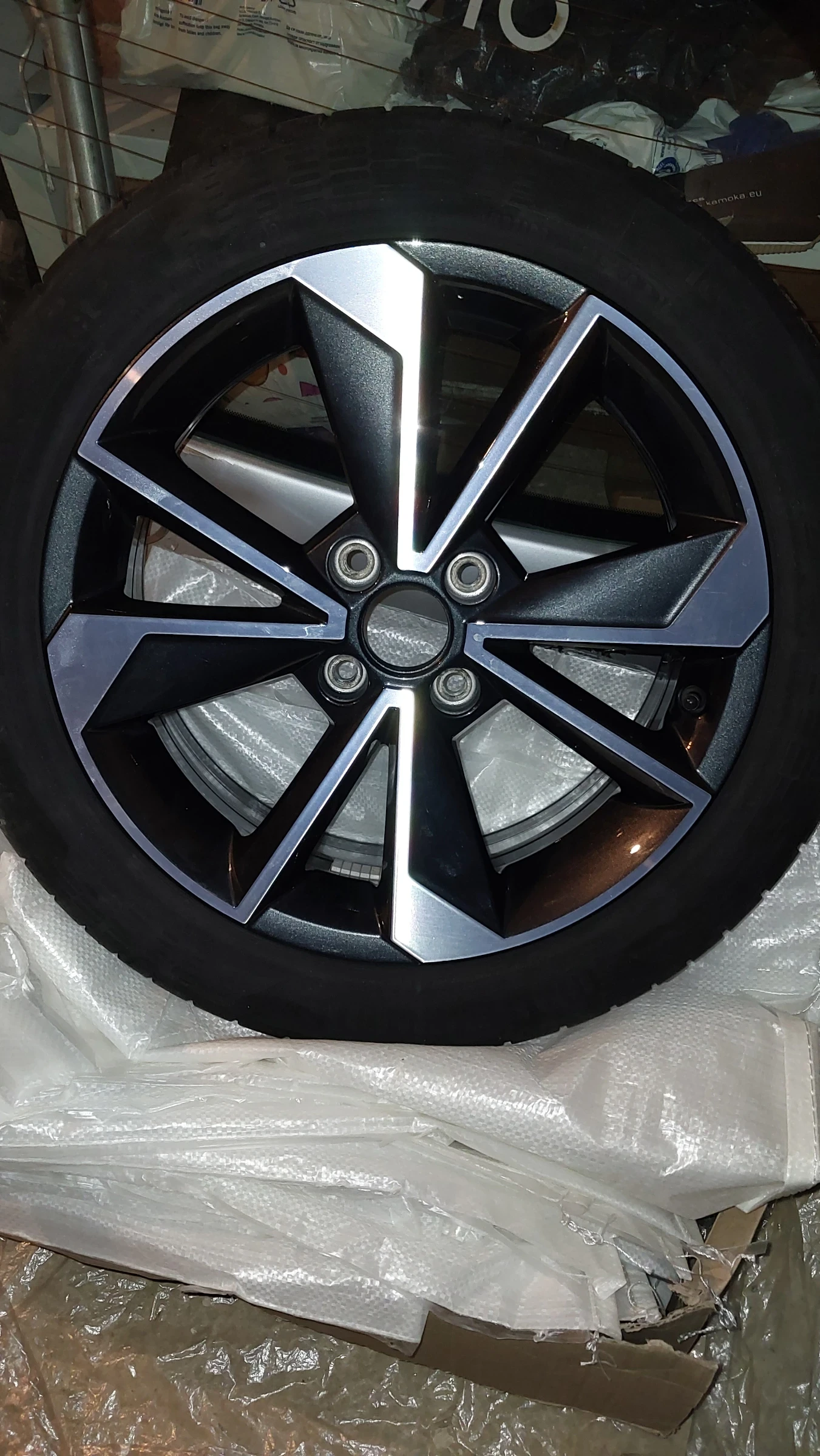 ���� � ������ 185/50R16 �� Skoda Citigo | Mobile.bg � ����������� 1