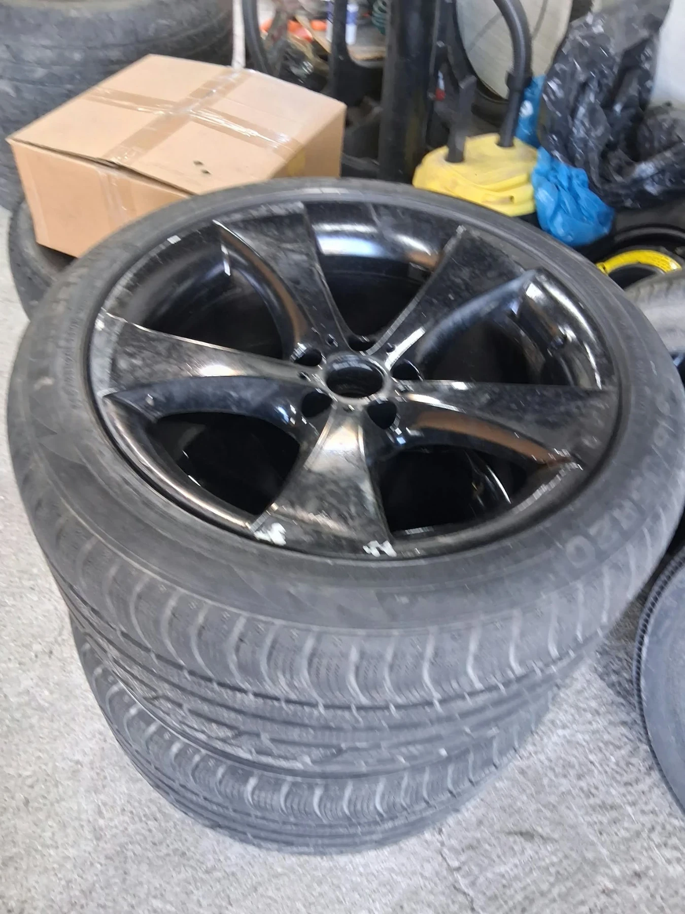 Гуми с джанти 315/30R20