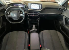 Peugeot 2008 1.2 Allure 3D i-cockpit Дистроник Carplay Navi LED, снимка 10