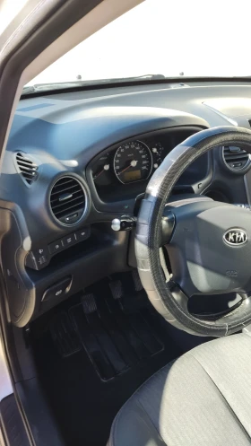 Kia Carens undefined | Auto.bg — изображение 9