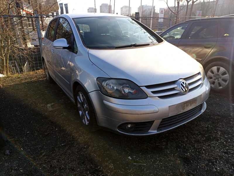 VW Golf Plus 2.0TDI , снимка 2 - Автомобили и джипове - 48784386