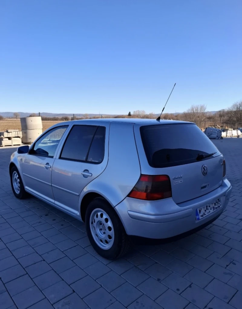 VW Golf, снимка 4 - Автомобили и джипове - 49391110